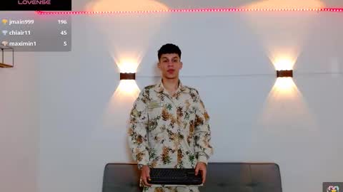 john_ssnow29 online show from November 29, 10:34 am