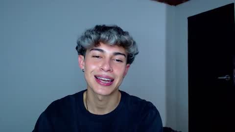 Snapshot of john_vichenso chatting on October 10, 10:58 pm John Vichenso online show from October 10, 10:58 pm