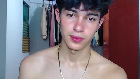 Snapshot of john_vichenso chatting on September 18, 10:58 pm John Vichenso online show from September 18, 10:58 pm