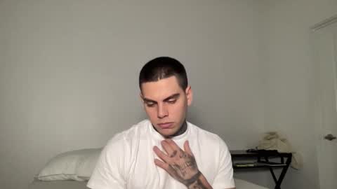 JAXX online show from December 15, 3:24 am