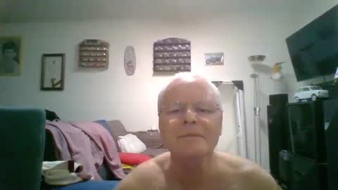 johndesnudado online show from December 3, 12:30 am