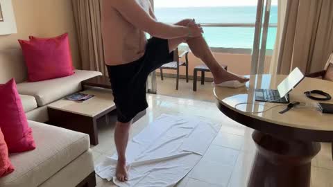 J online show from February 28, 12:42 pm