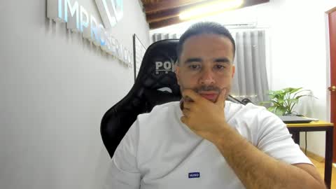 JOHN G MODELS online show from May 23, 2:02 pm