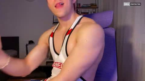 Snapshot of johnnnyhorny chatting on October 29, 6:30 pm Johnny online show from October 29, 6:30 pm