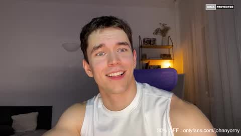 Snapshot of johnnnyhorny chatting on September 30, 10:31 pm Johnny online show from September 30, 10:31 pm