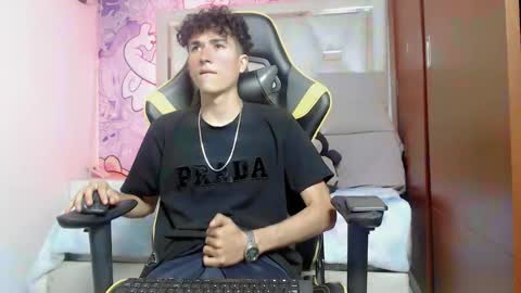 johnny_cagee online show from October 25, 5:30 am