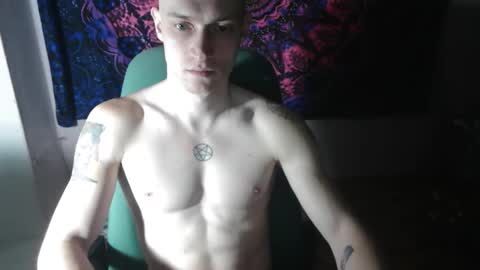 Johnny online show from September 29, 5:23 pm