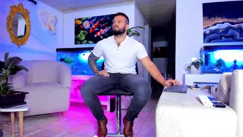 JOHNNY online show from March 7, 1:42 am