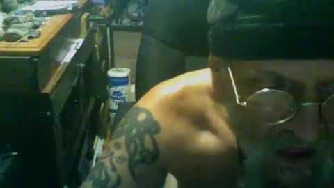 johnnyshung1 online show from November 7, 10:50 am