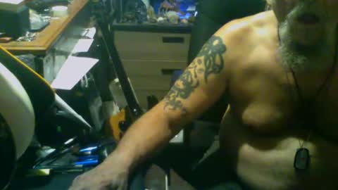 johnnyshung1 online show from January 13, 12:02 pm