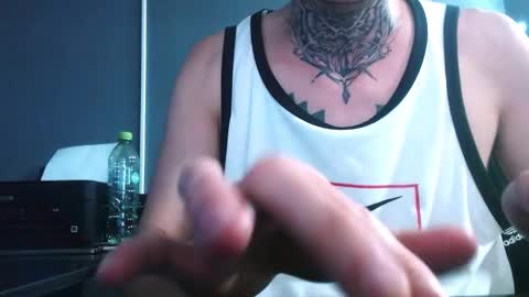 johnsonisaac94  online show from December 6, 4:52 am