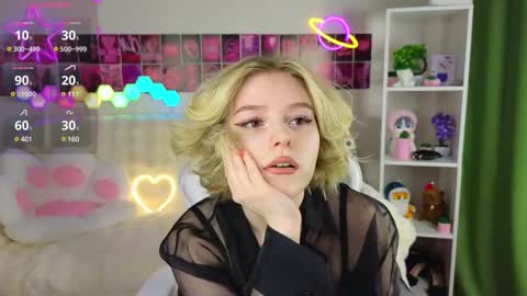 Snapshot of joice_queen chatting on February 27, 9:14 pm Paula online show from February 27, 9:14 pm