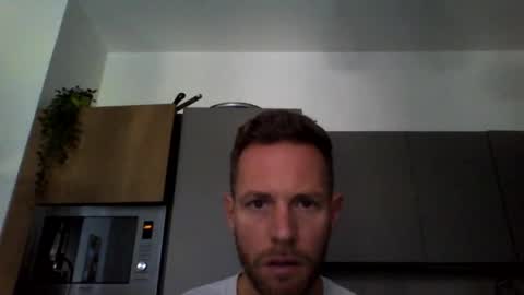 jojo19844 online show from September 15, 9:55 am