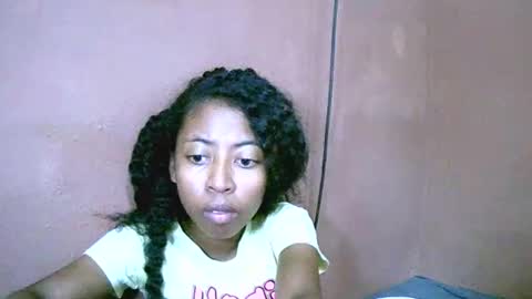 joliekah27 online show from February 26, 12:09 am