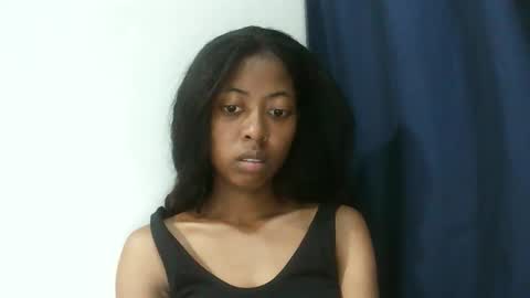 joliekah27 online show from February 14, 8:00 pm