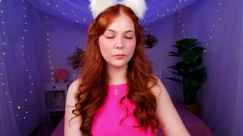 Polly  online show from May 15, 9:18 am