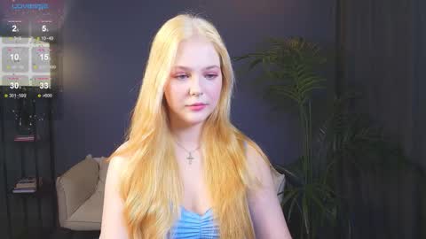 Polly  online show from November 22, 3:05 am