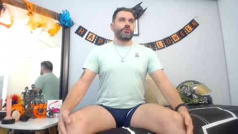  JONAS BEARD  online show from October 22, 5:36 pm