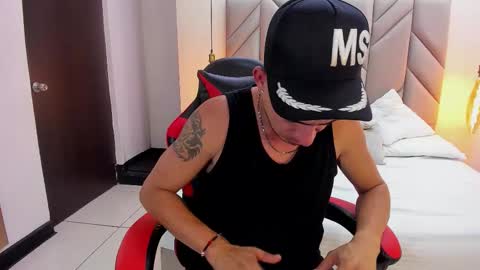 Jordan Lennox online show from November 12, 2:03 am