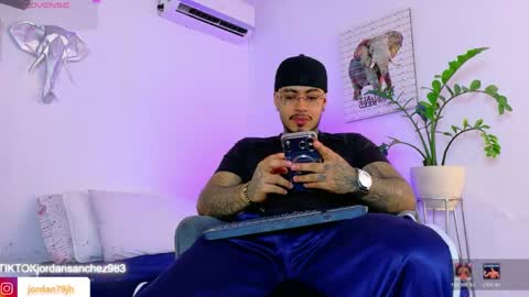 Jordan Smith online show from April 18, 8:42 pm