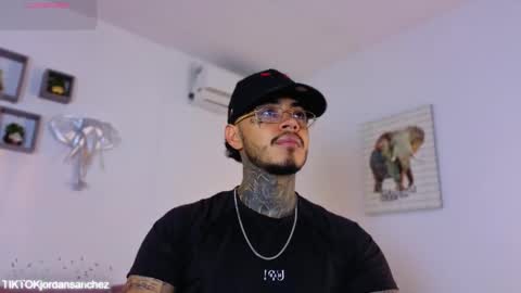 Jordan Smith online show from January 13, 8:49 pm