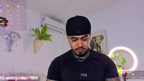 Jordan Smith online show from November 24, 8:40 pm