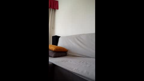 jos_and_san online show from March 11, 10:40 am