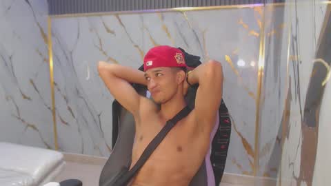 Snapshot of jose_sexycumm chatting on September 17, 7:06 pm jose_sexycumm online show from September 17, 7:06 pm