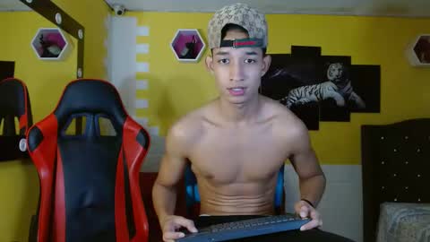 Snapshot of jose_sexycumm chatting on October 7, 8:38 pm jose_sexycumm online show from October 7, 8:38 pm