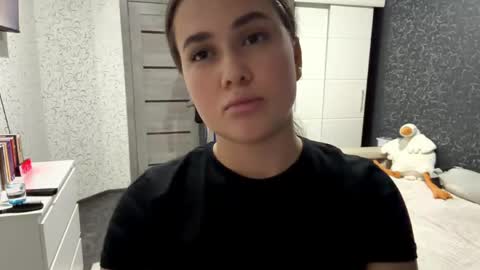 Eli online show from April 25, 11:23 am