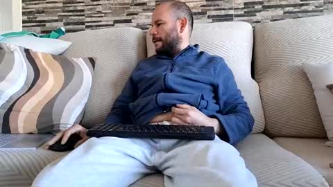 Js online show from March 30, 8:03 am