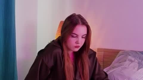 Lina online show from September 18, 8:29 am