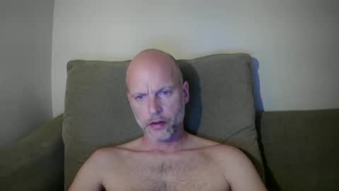 Snapshot of joshking2017 chatting on December 14, 12:01 am joshking2017 online show from December 14, 12:01 am