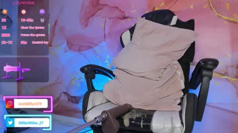 joshmiller___ online show from October 26, 6:47 am