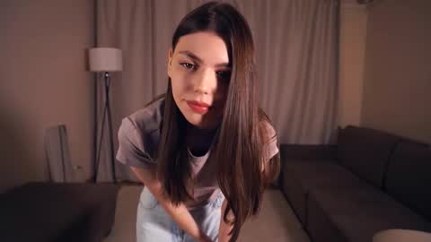 Ivy online show from February 5, 8:18 am