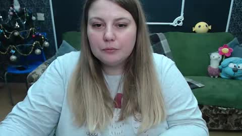 Snapshot of josiesun771 chatting on January 10, 11:33 am josiesun771 online show from January 10, 11:33 am