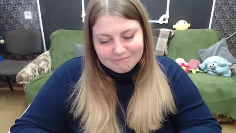 Snapshot of josiesun771 chatting on February 22, 7:34 am josiesun771 online show from February 22, 7:34 am