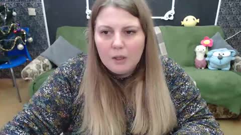 Snapshot of josiesun771 chatting on February 3, 10:36 am josiesun771 online show from February 3, 10:36 am