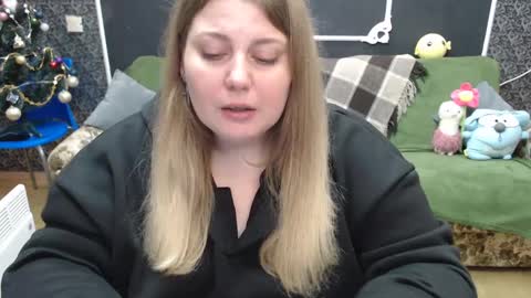 Snapshot of josiesun771 chatting on December 29, 1:28 pm josiesun771 online show from December 29, 1:28 pm