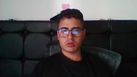 josux8 online show from January 8, 7:53 pm