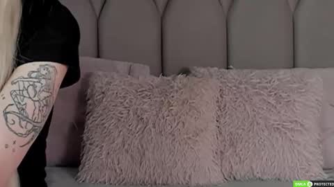 Joy Barker online show from September 17, 2:20 pm