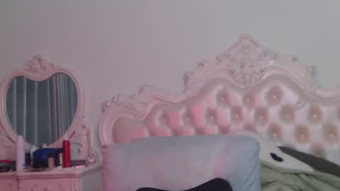 joycekay online show from July 15, 9:19 pm