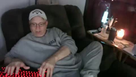 Snapshot of jpmel99 chatting on December 1, 11:51 pm jpmel99 online show from December 1, 11:51 pm