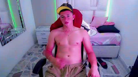 N I N O online show from March 10, 3:52 pm