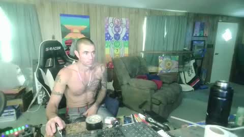 jrizzle1111 online show from October 10, 1:39 pm