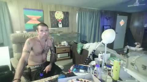 jrizzle1111 online show from May 7, 2:35 pm