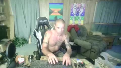 jrizzle1111 online show from October 1, 6:45 am