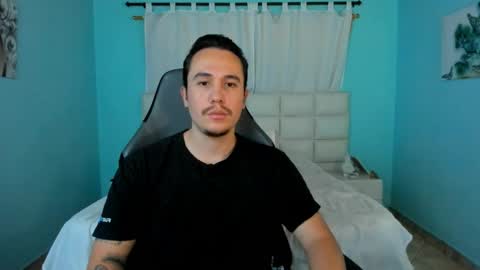 Juan online show from April 18, 10:54 pm