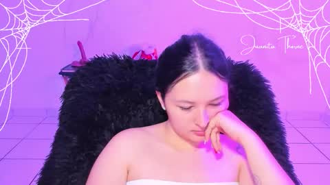 Snapshot of juanita_thorne chatting on October 9, 4:40 am online show from October 9, 4:40 am