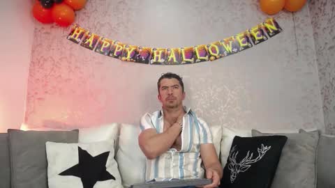 Snapshot of juank_fit45 chatting on October 7, 2:13 pm Juan k online show from October 7, 2:13 pm